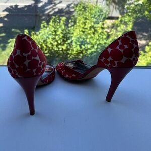 Marc Fisher Heels Sides Open Toe Slip On Fabric Patent Leather Red Shoe Sz 8